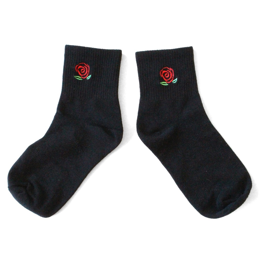 Embroidered black rose crew socks